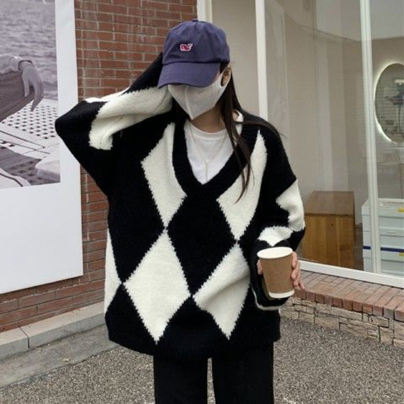 Lazy Style Contrast Diamond Sweater